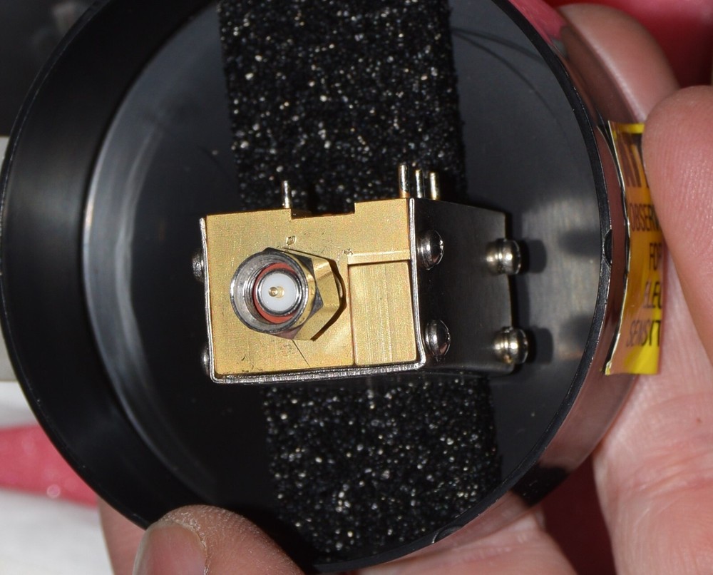 PHASE MATRIX 320A-01 MICROWAVE FREQUENCY COUNTER SAMPLER MODULE 2011191-01 20GHZ