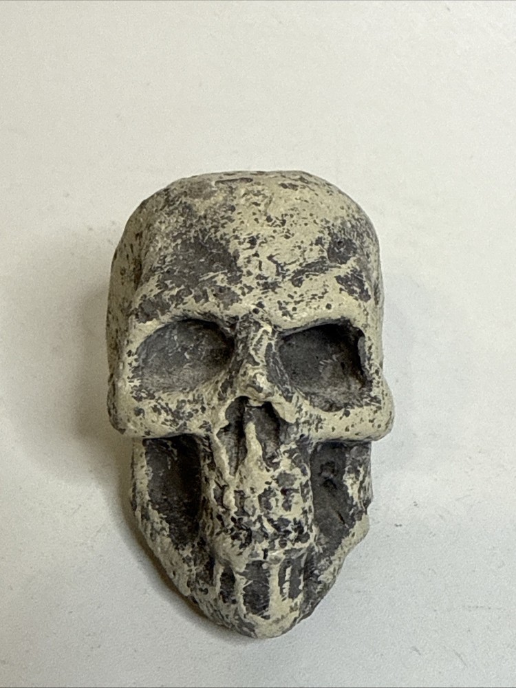 Mini Stone? Skull 1.75” High Halloween Decor
