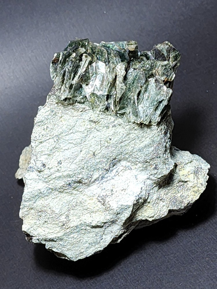 Clinochlore Fe Mineral Specimen