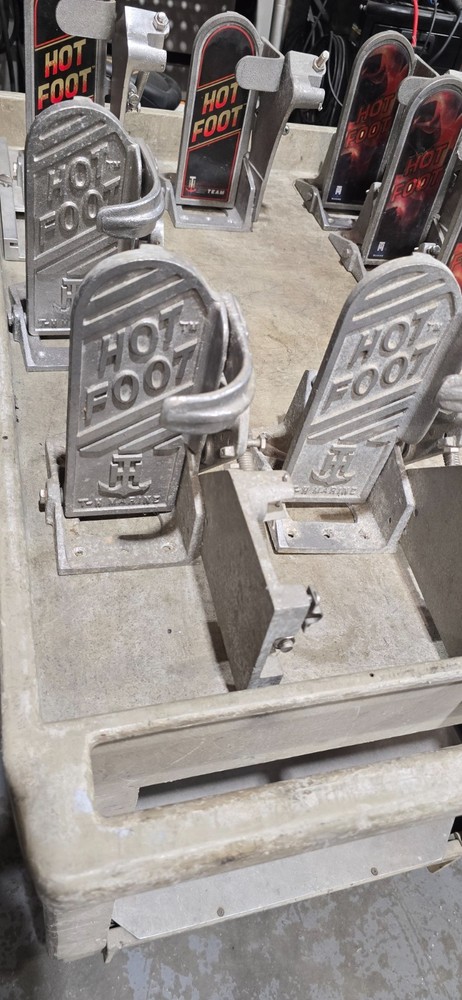 T-H Original Hot Foot, Front Load