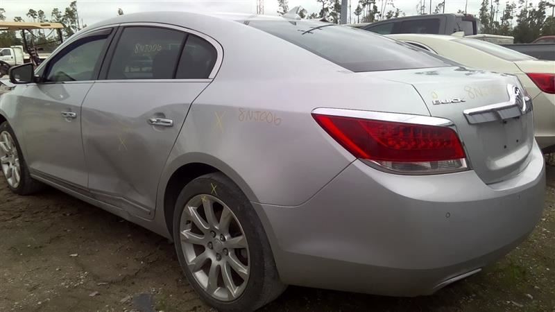 LACROSSE 2010 High Mounted Stop Light 1036526111