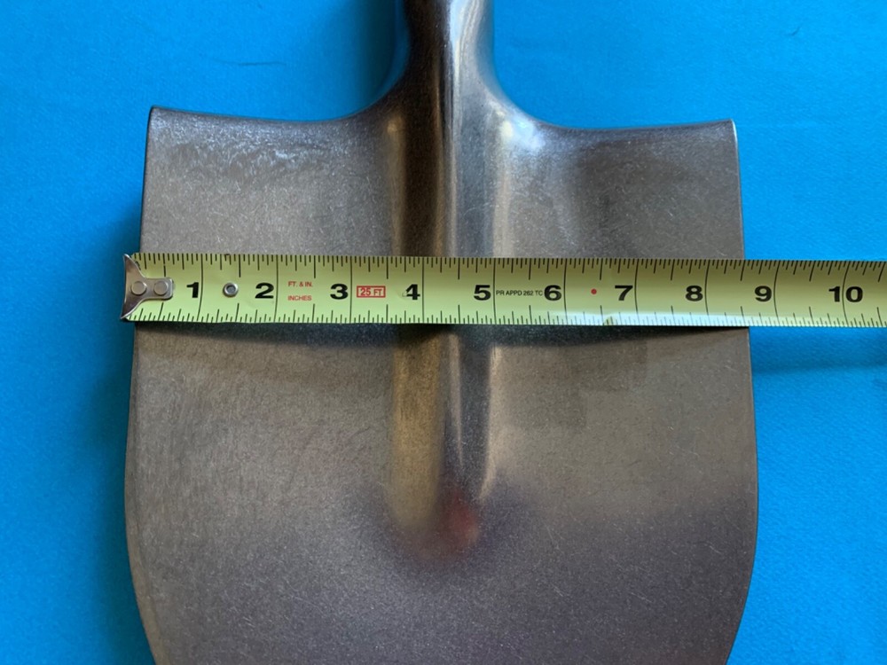 TITANIUM GARDEN SHOVEL