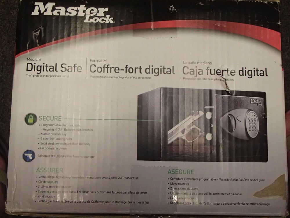 MASTER LOCK Medium Digital Safe - X055ML