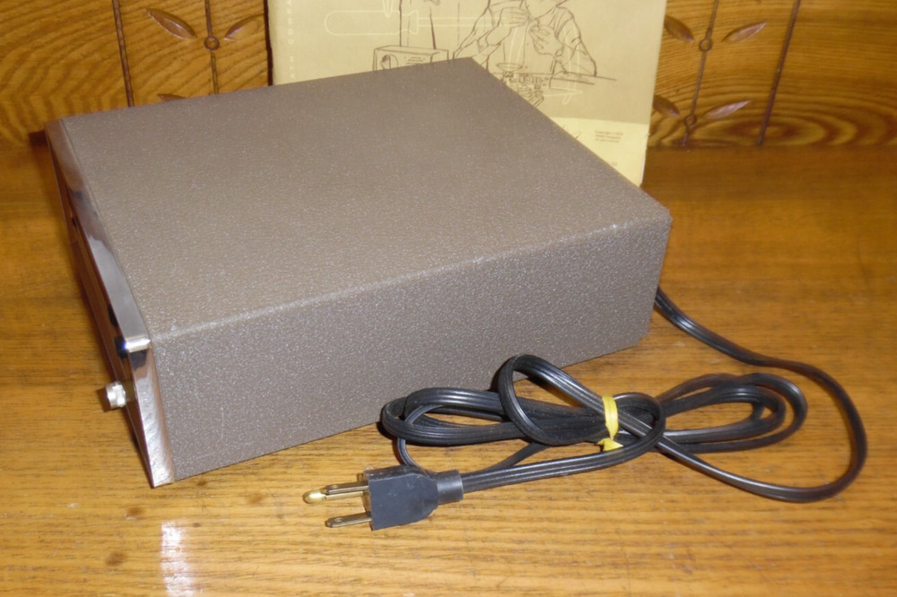 Vintage HeathKit IB-1100 Frequency Counter