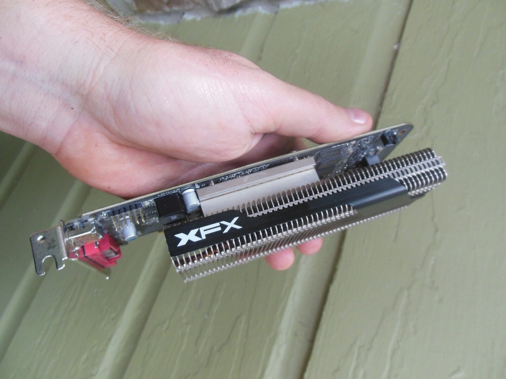 Advanced Micro Devices C552 Radeon XFX Graphics Card Working Model