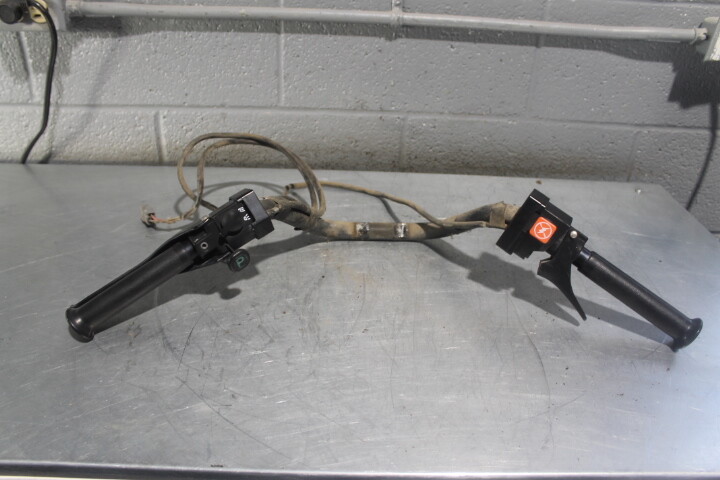 1992 SKIDOO SKANDIC 377  HANDLEBARS HANDLE BARS #3260