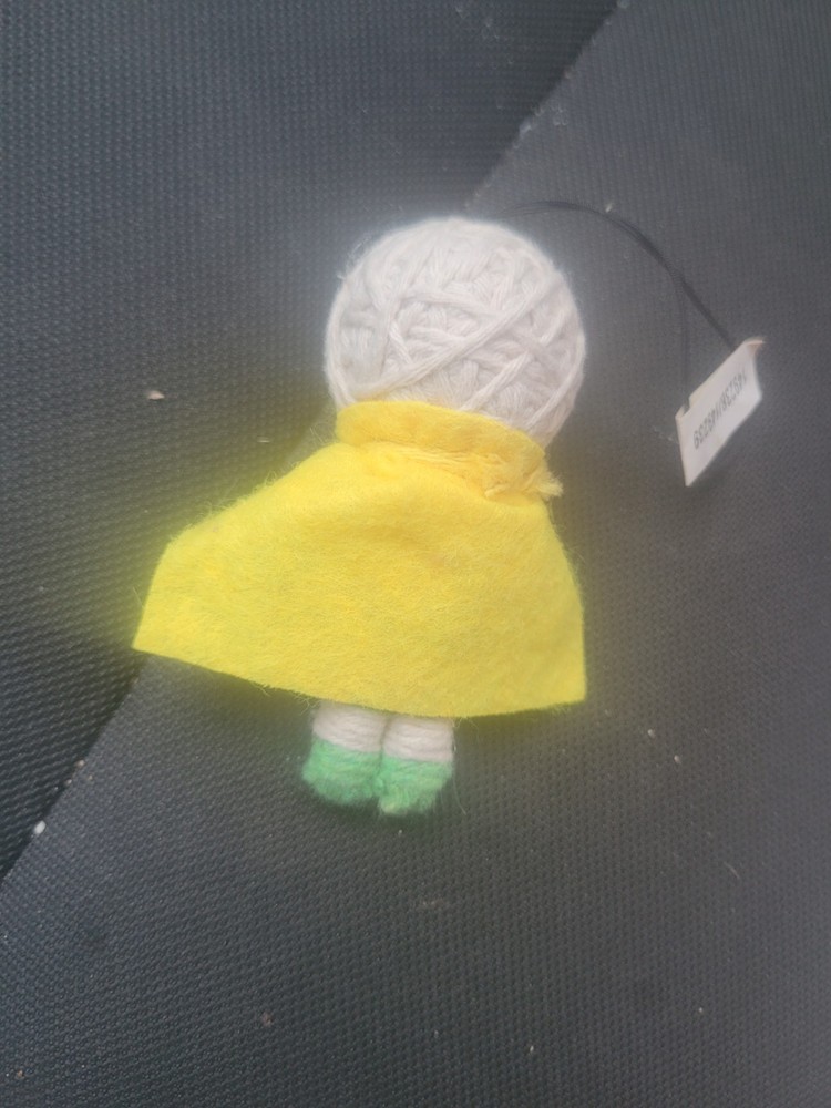 DC COMICS Robin YARN STRING DOLL ORNAMENT