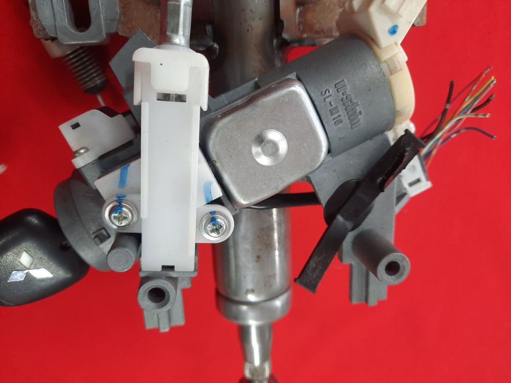 MITSUBISHI I STEERING COLUMN IGNITION KEY + DOOR LOCK 2008