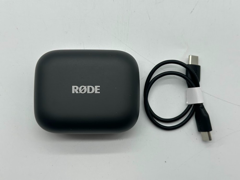 RODE Wireless Micro - Compact Wireless Microphone, Two Mics with Charge Case