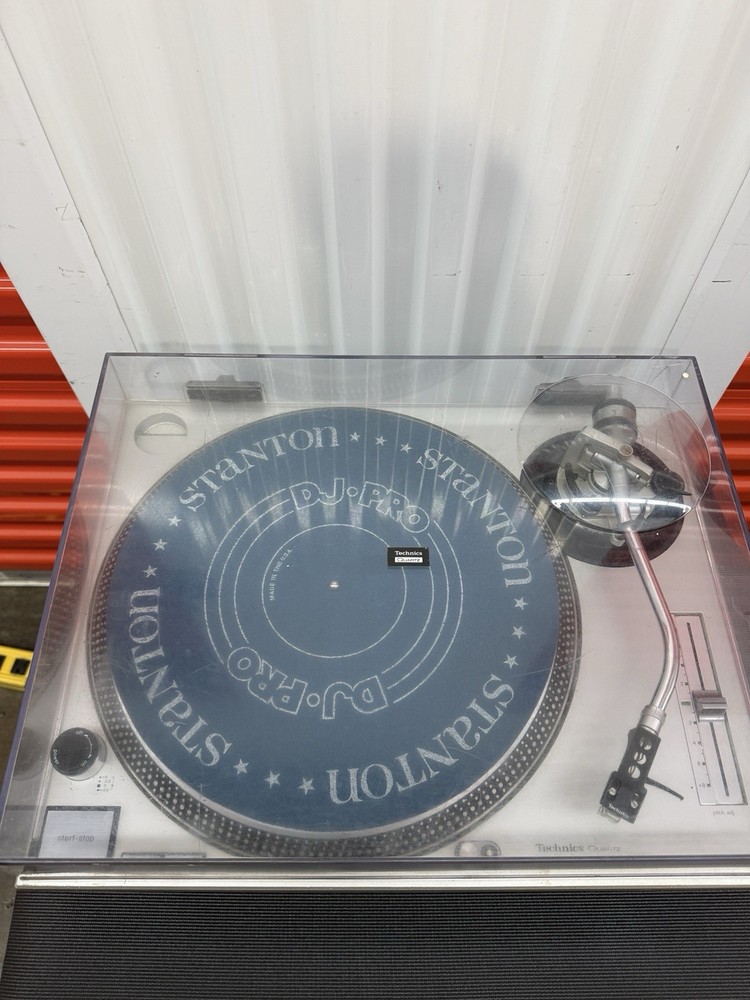 Technics SL-1200MK2 Direct Drive Turntable Quartz Silver