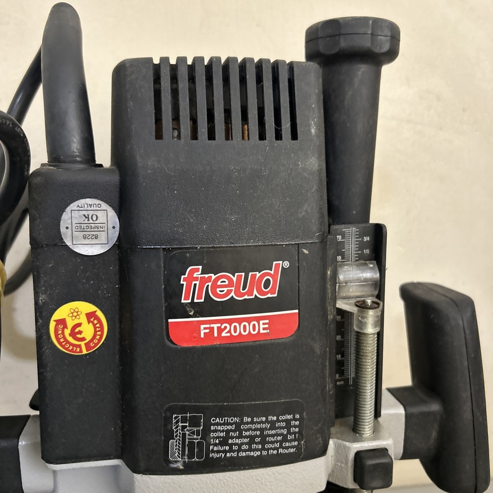 Freud Variable Speed Plunge Router Model FT-2000E tool professional Table Mount