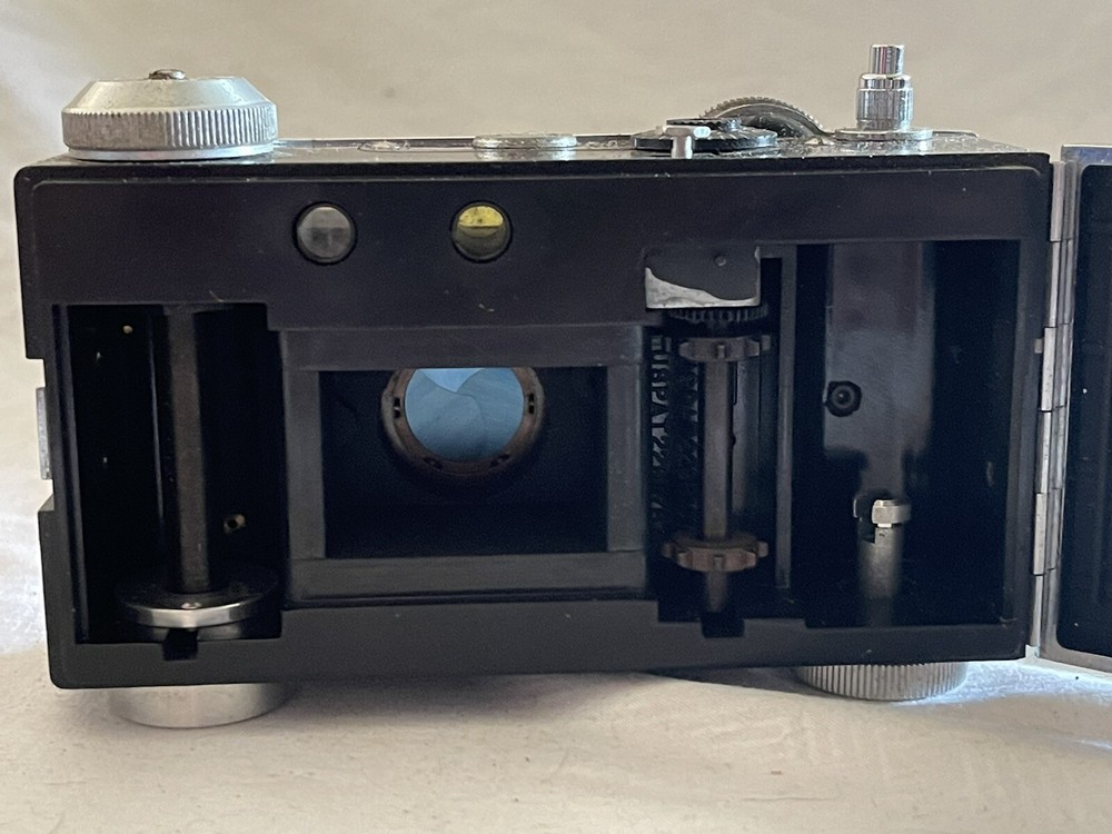 VINTAGE 1950s ARGUS C3 CAMERA WITH CASE Untested