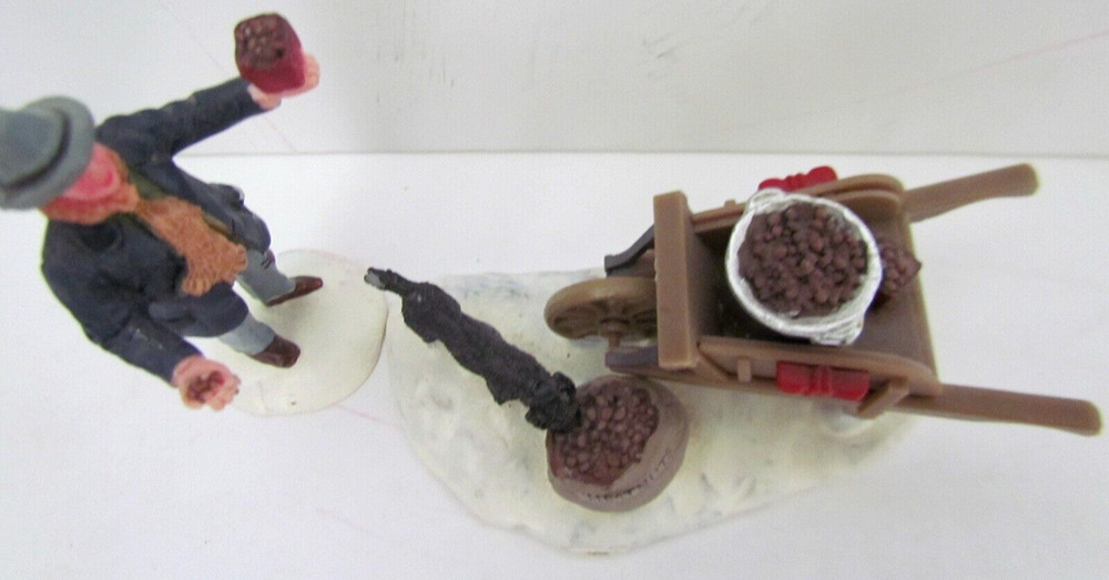 2007 LEMAX Roasted Chestnut Vendor, Set of 2