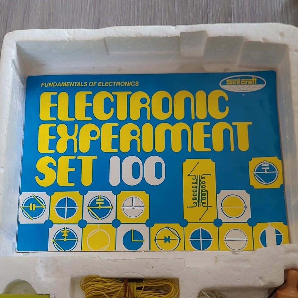 Skilcraft Electronic Experiment Set 100 Working Projects