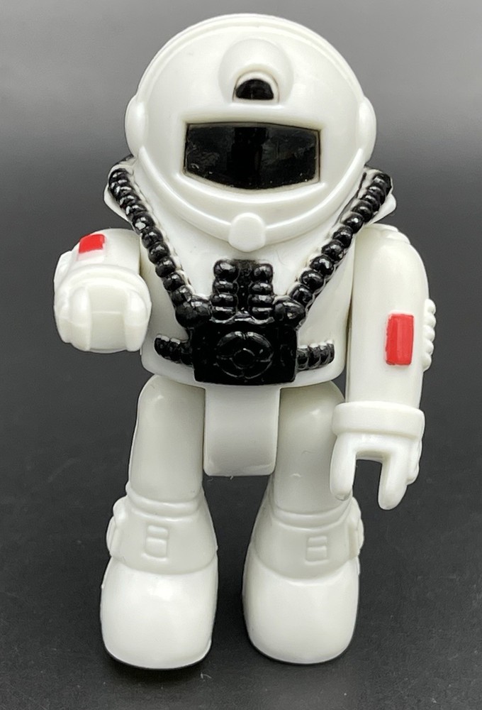 2000 Space Voyagers Set: Space Shuttle Orbiter Replacement Astronaut