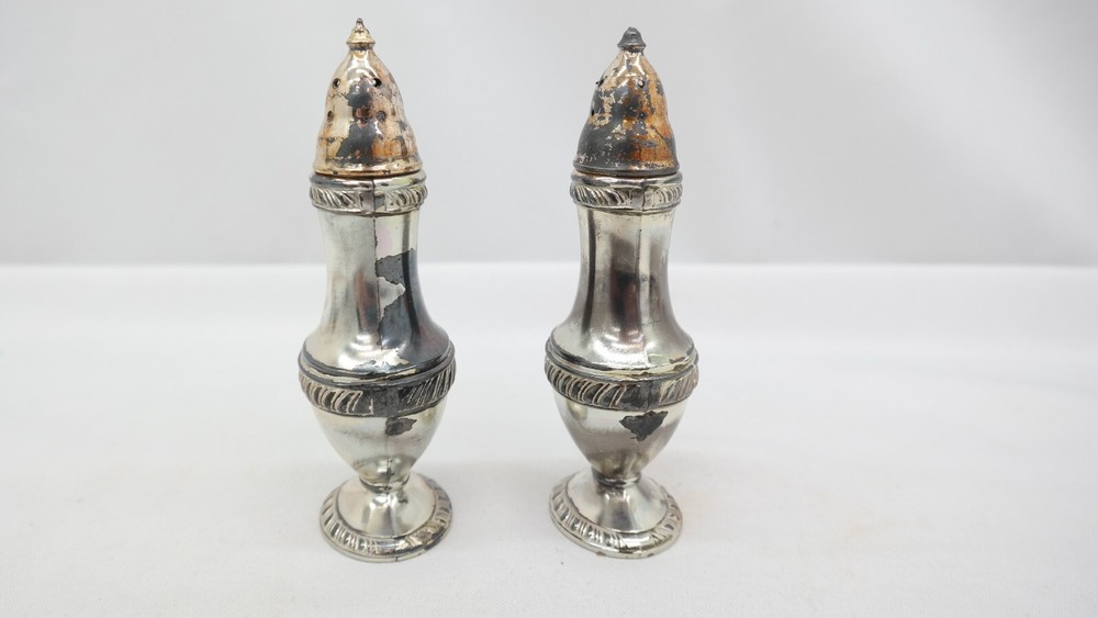 Poole Silver Co 547 Salt & Pepper Shakers Rope Edging Pattern S1