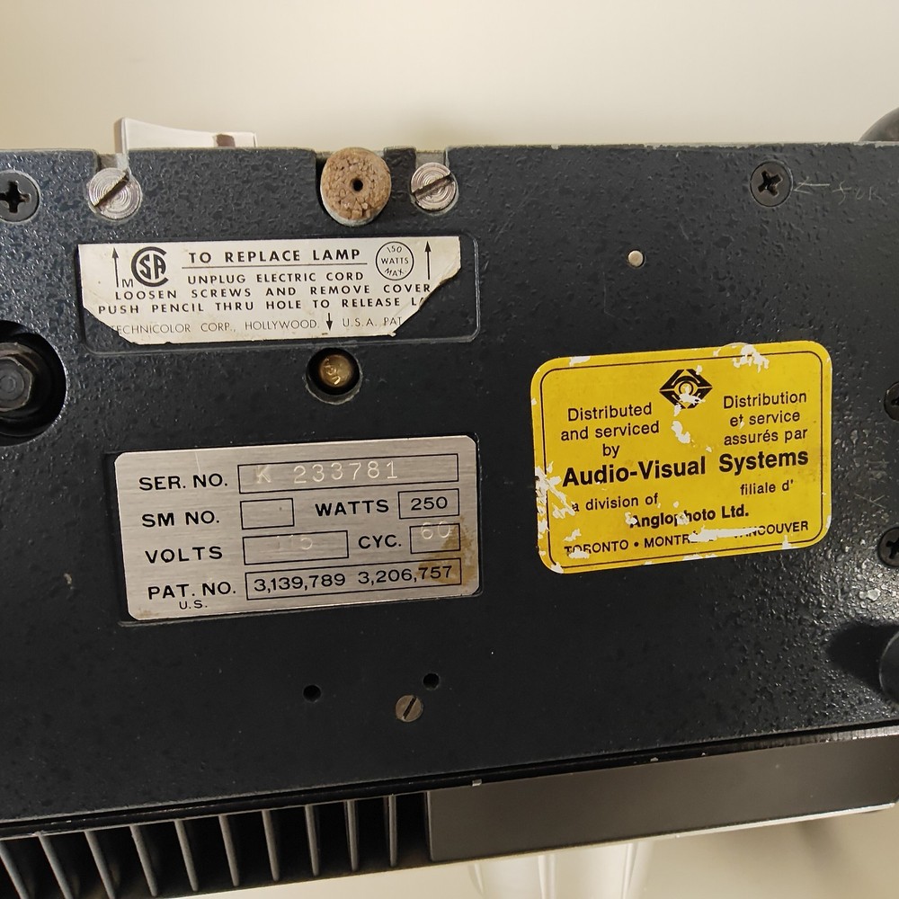 Vtg Super Technicolor 810 Instant Projector, Partially Tested, Lamp & Fan Work