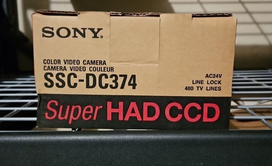 Sony Color Video Camera SSC-DC374