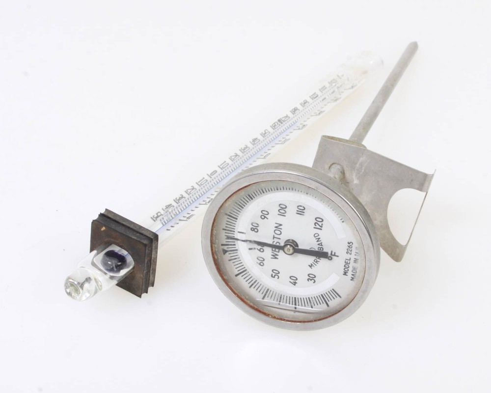 DIAL FACED & TRAY THERMOMETER SET