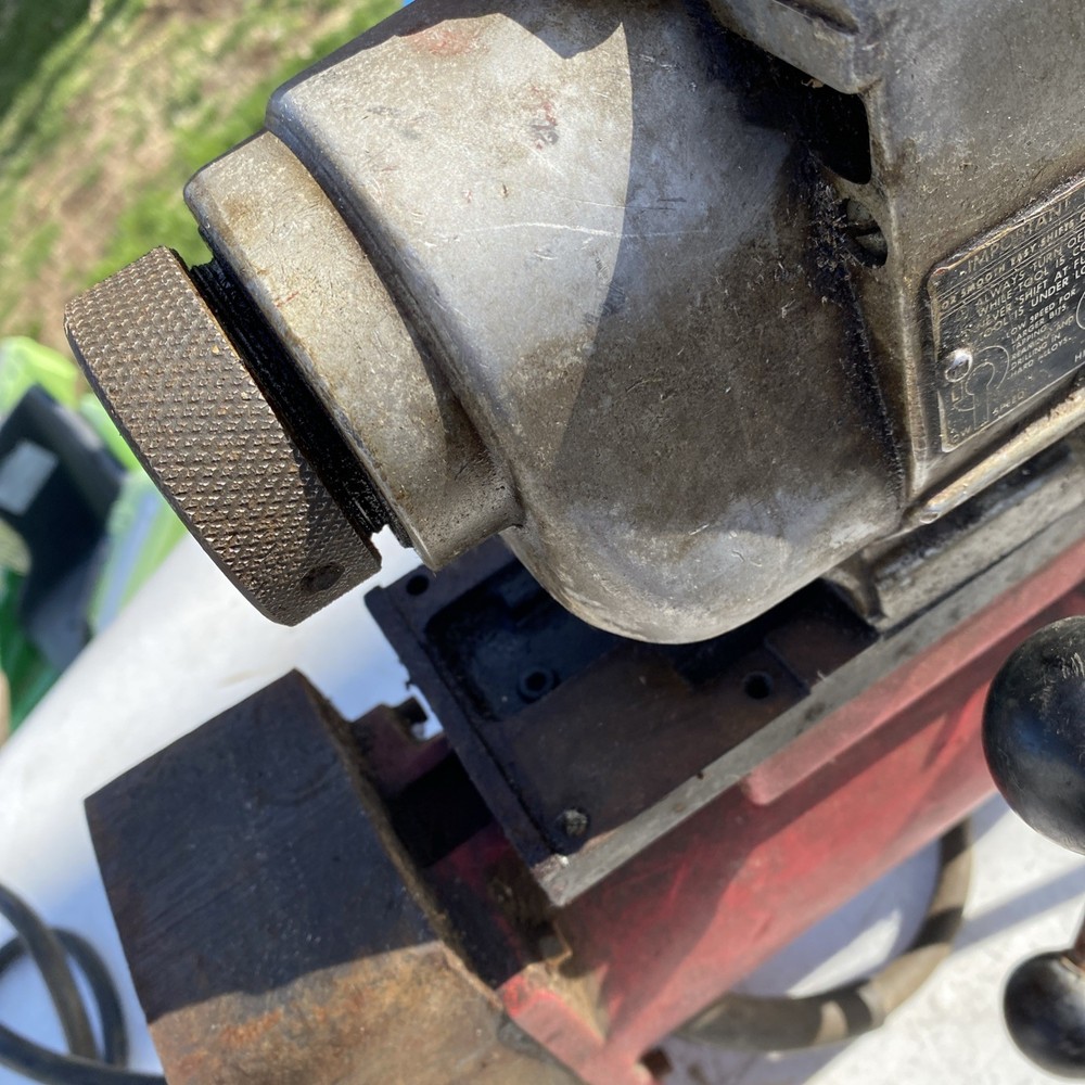 Milwaukee 4201 Magnetic Drill Press. Does Work Buying As Is