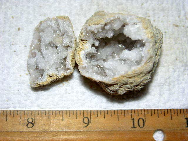 Geode pair opened with crystal centers 2 inch G27