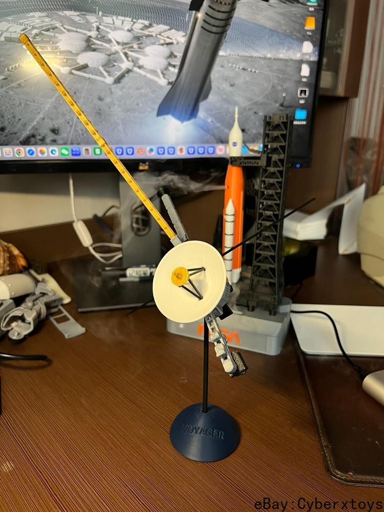 NASA Voyager 1 Model Finished Painted
