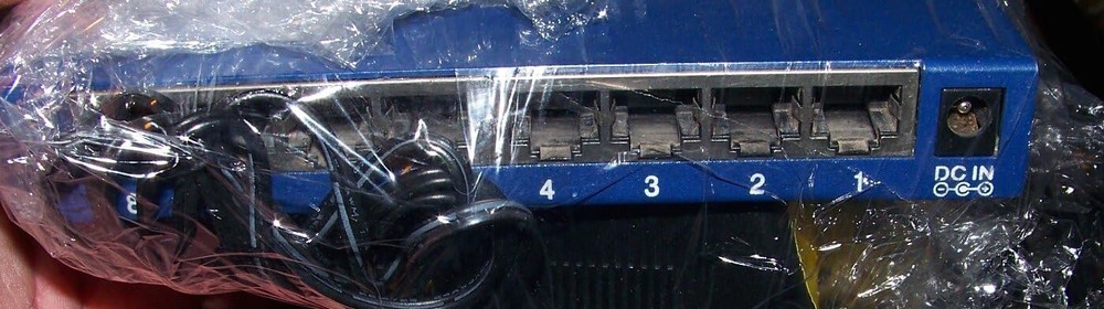 GigaFast Ethernet EZ800-S 8-Port Network Mini Switch