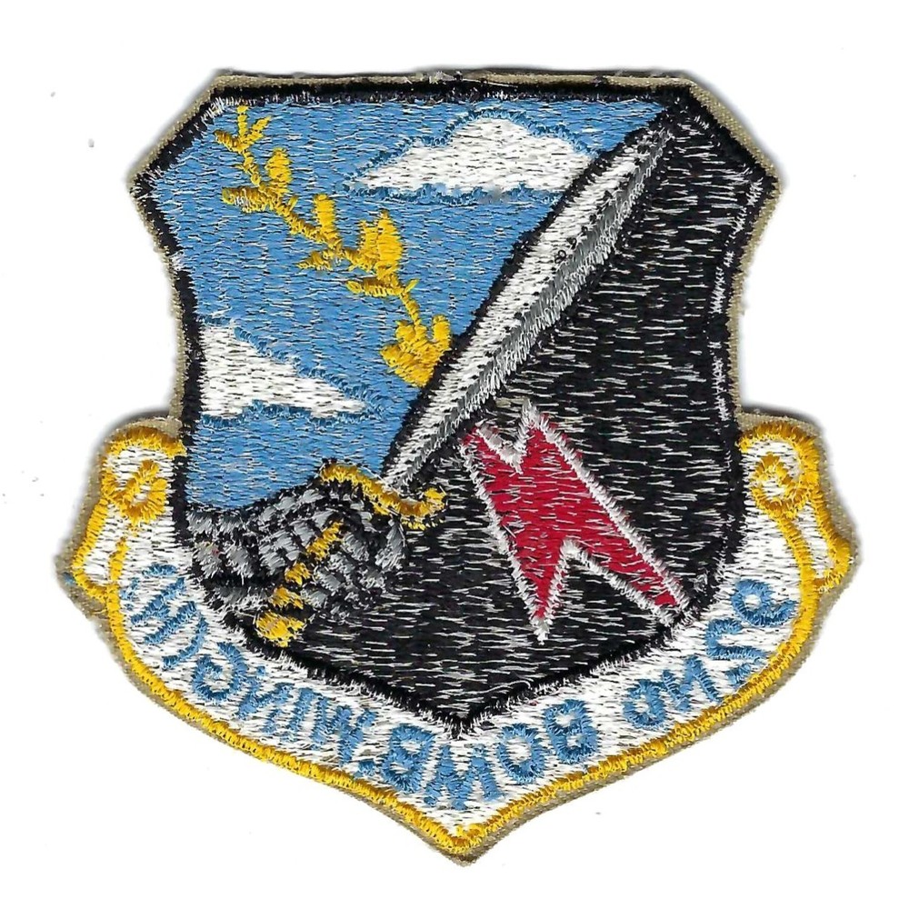 ORIGINAL 60's-70's 92nd BOMB WING (H) (SCHIFFLI MADE)patch