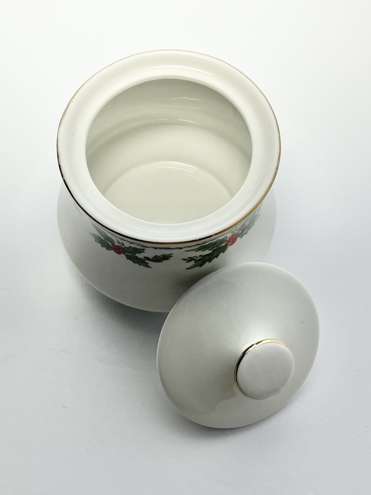 4-Piece Christmas “Holly” Porcelain Dinnerware Serving Hostess Set, Centurion
