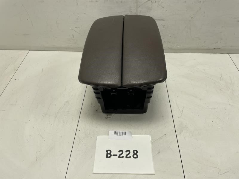 BMW X5 E70/FE43 2008 CENTER CONSOLE STORAGE COMPARTMENT ARM REST PANEL TRIM