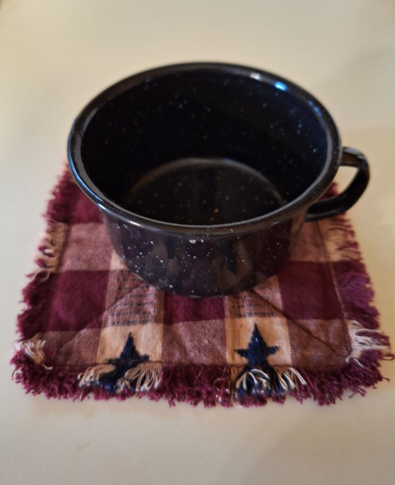 Handmade Fabric Coaster 4/set Primitive Rag Style Large Star Red