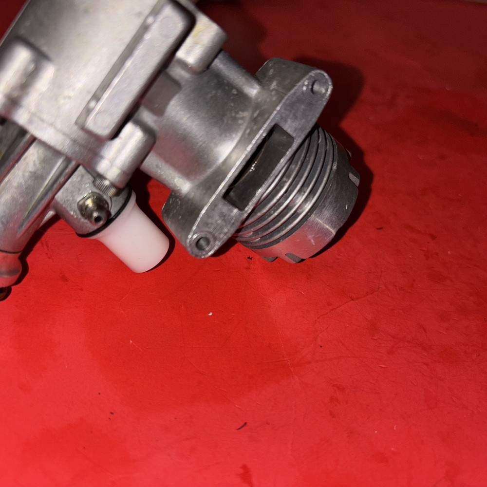 ENYA SS40 BUSHING CRANK STUNT ENGINE & T-MUFFLER COMPLETE NICE #63