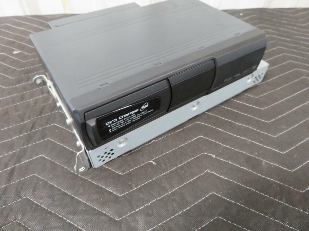 2012 ASTON MARTIN RAPIDE 6 DISC DVD CHANGER A/V INTERFACE BOX TRUNK MOUNT