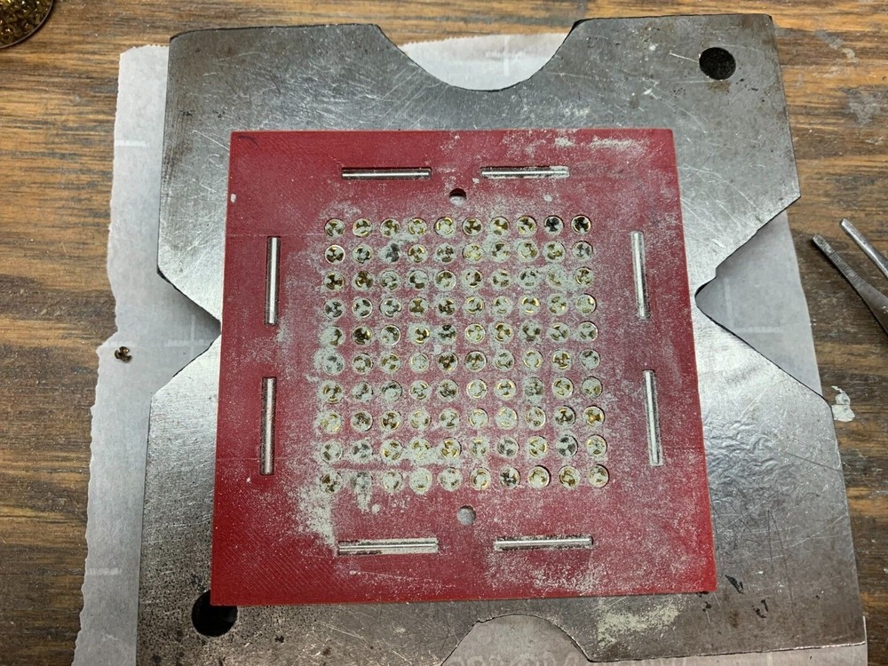 Large and Small Primer Plate System