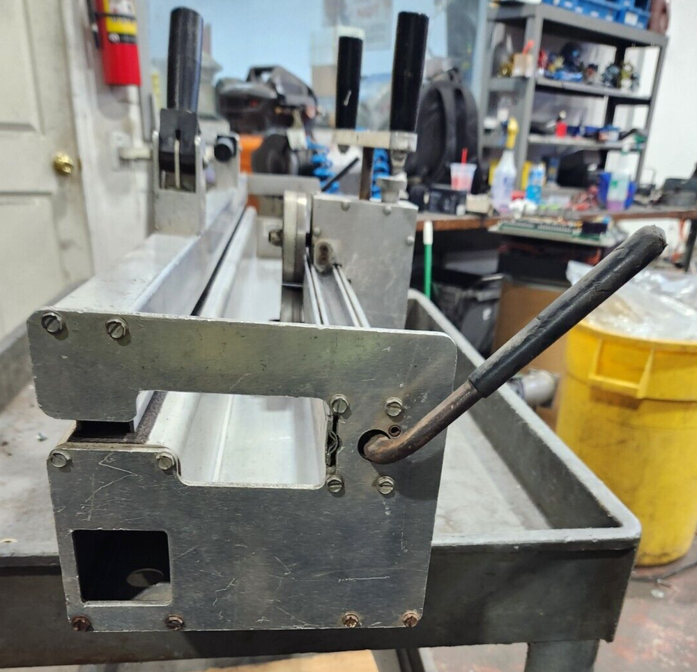 😎 FLEXCO CLIPPER 48" MANUAL ROLLER BELT LACER RL-48