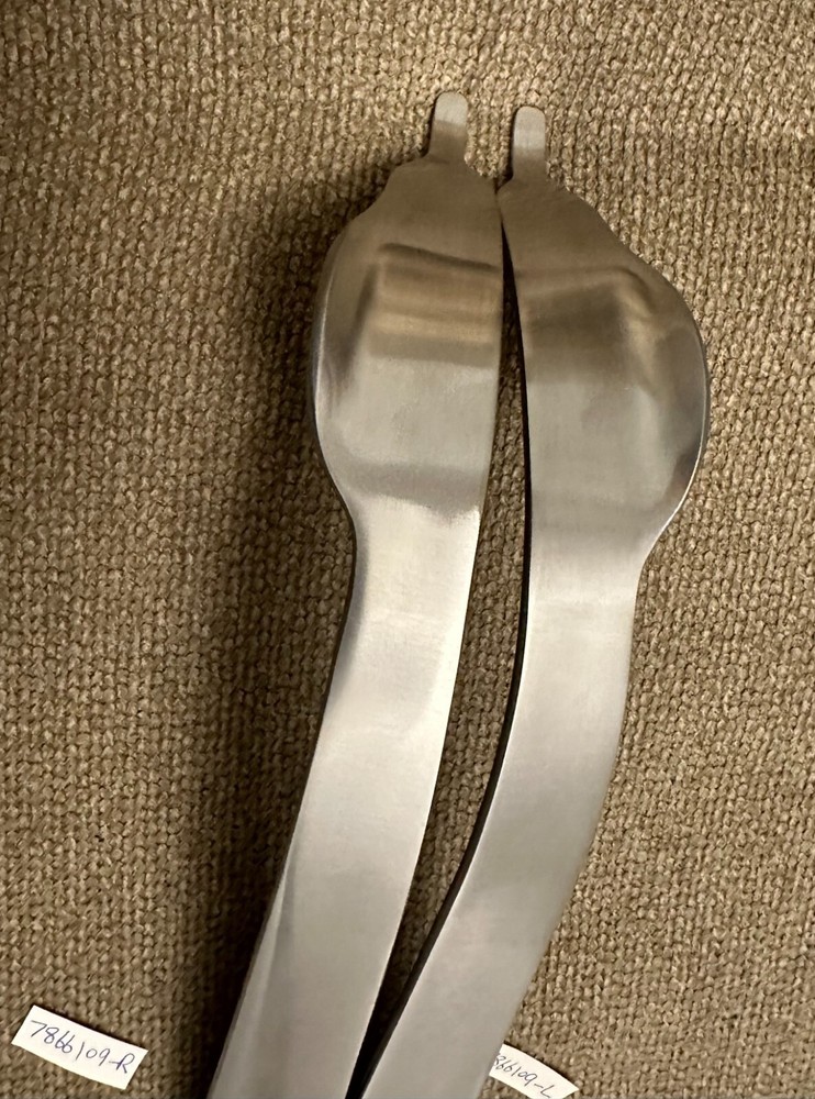 2PCS---FLARED COBRA RETRACTOR LEFT & RIGHT SINGLE/PRONG 15"