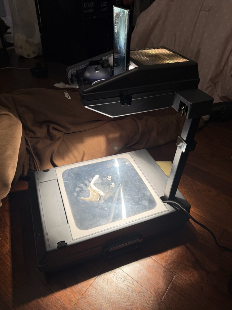 3M 2000 AG Overhead Projector Briefcase Portable Transparency TESTED
