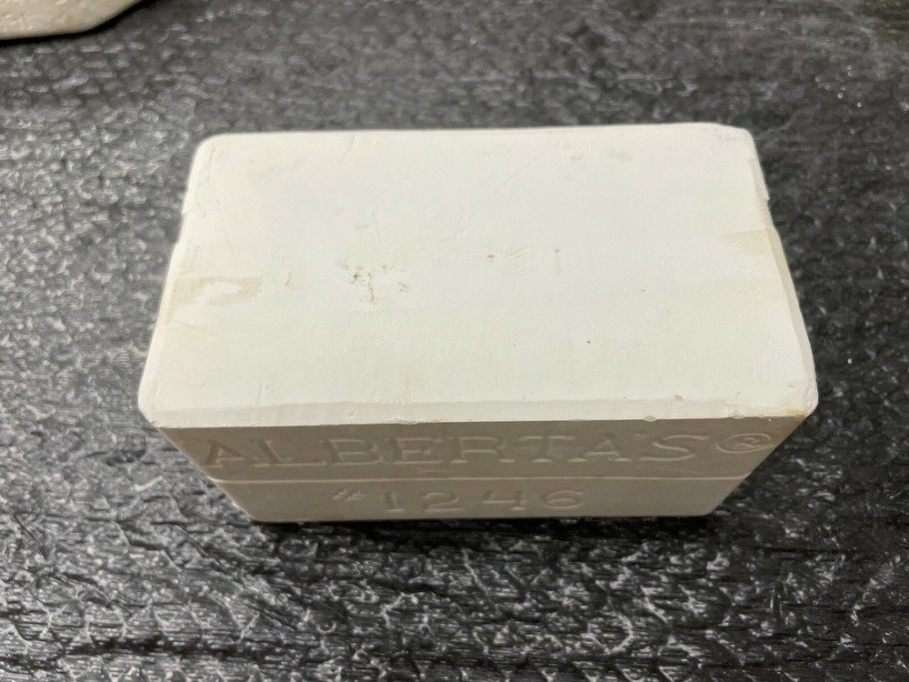 VINTAGE ALBERTA CERAMIC MOLD #1246 TREE ON SLED