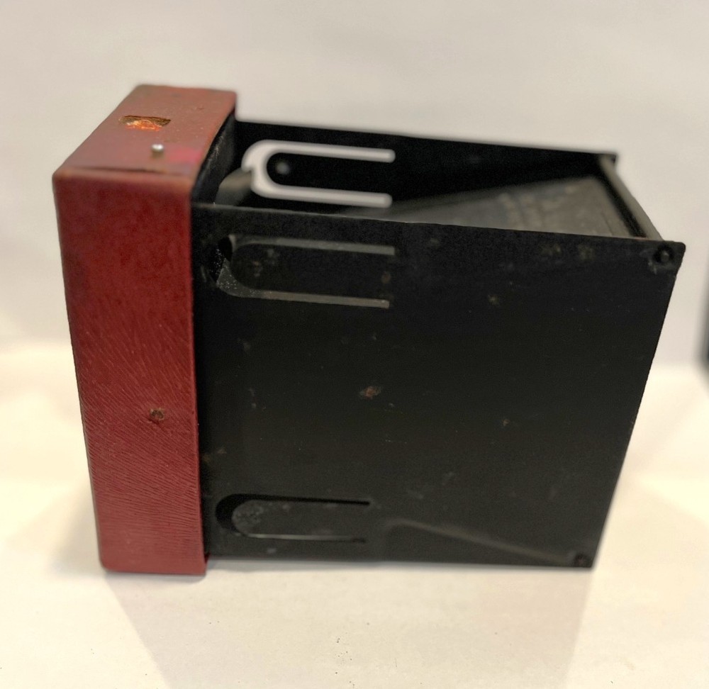 Rainbow Hawk-eye No.2 Model C. Brownie Camera