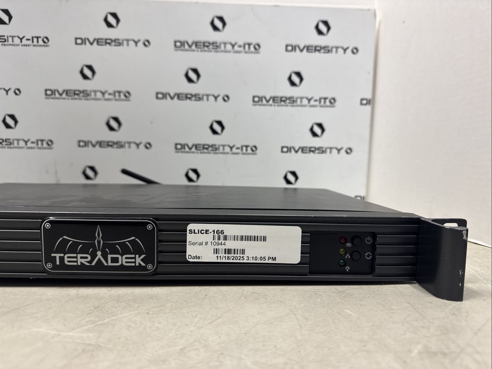 Teradek Slice-166 Rack-Mount HD-SDI H.264 Encoder. Antennas