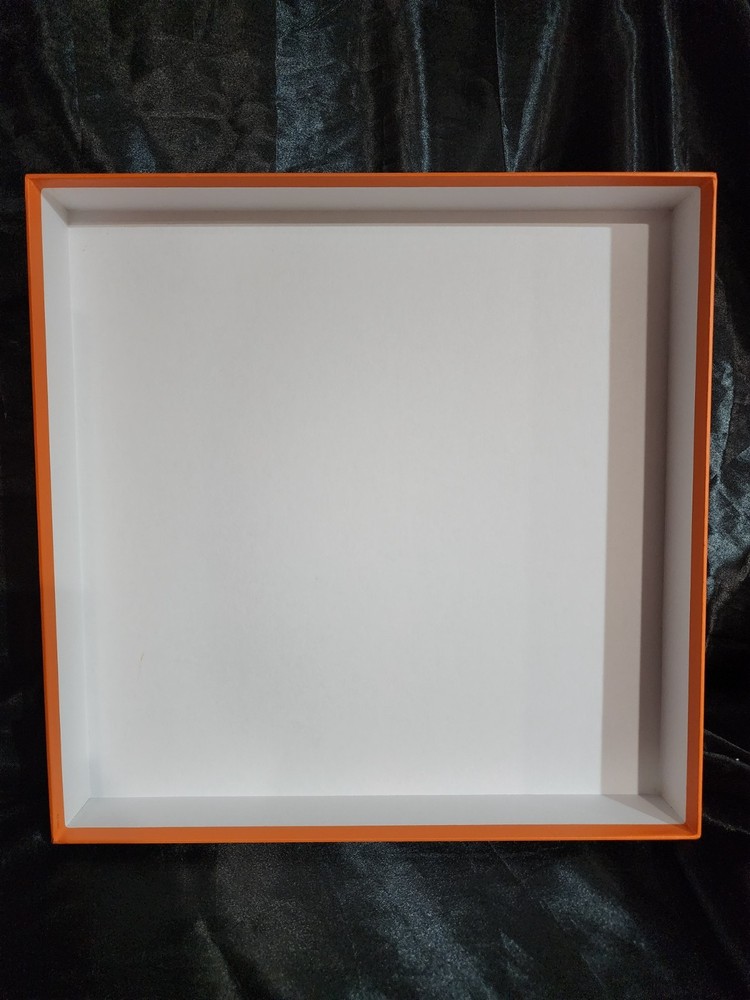 Authentic HERMES Empty Box 14x14x5.5" Number 081 With Booklet