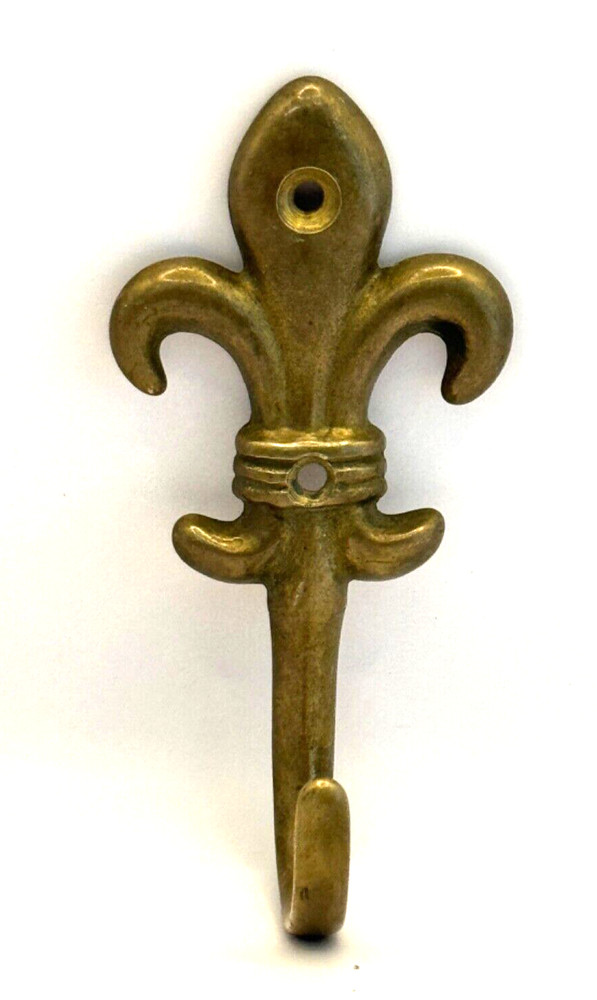 VINTAGE BRASS WALL HOOK FLEUR DE LIS