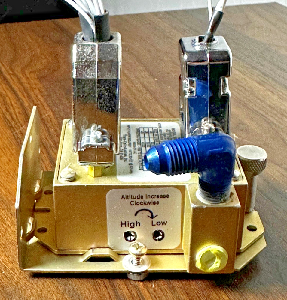 Trans Cal SSD120-30N RS232 Altitude Encoder with Connectors - Working as Removed