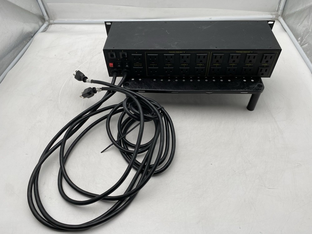 Digital Loggers Ethernet Power Controller PC-8000