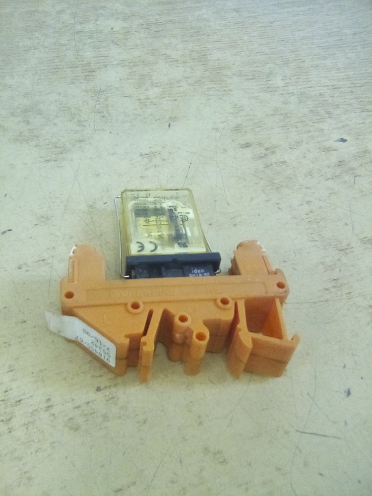 Weidmuller 910455/67 Relay Socket With Relay