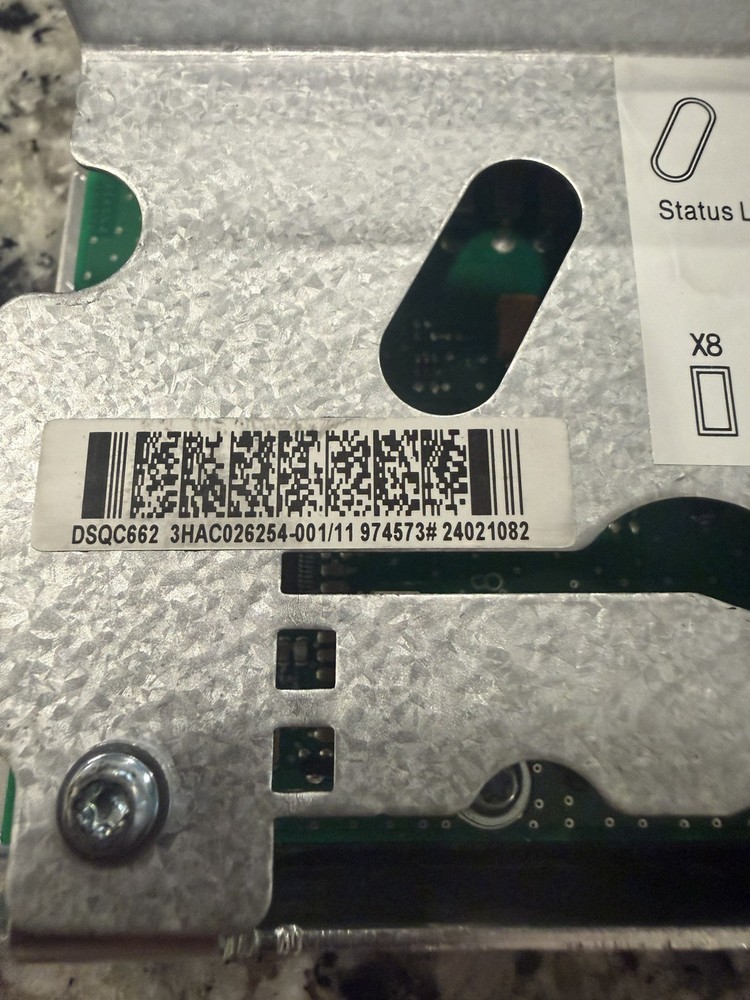 ABB DSQC662 3HAC026254-001 Power Distribution Unit