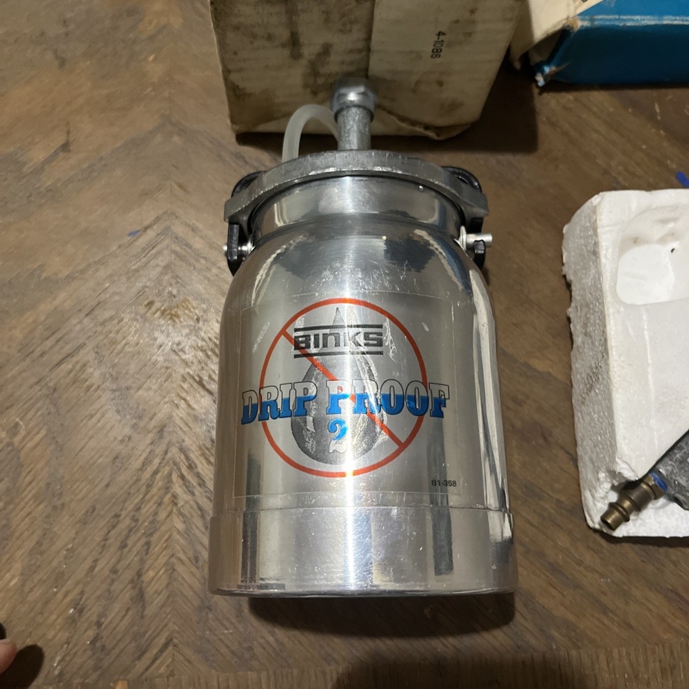 Brinks Spray Gun Model 18 And Drip Proof 2 Spray Gun Cup With Boxes