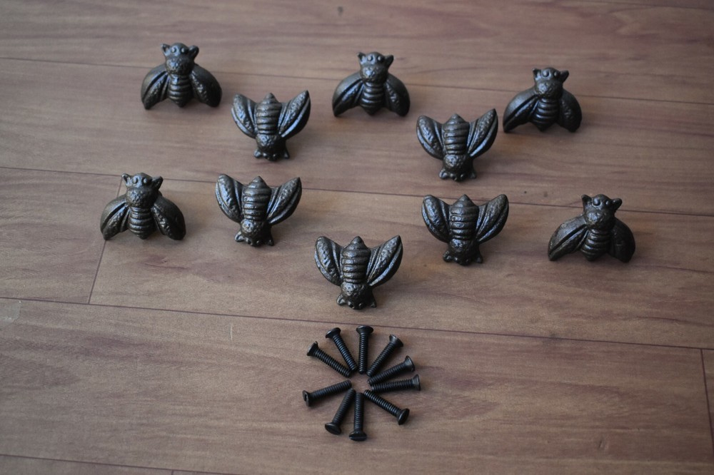 Iron door knobs cast cabinet bee drawer handles pull rustic hardwar 10 pcs