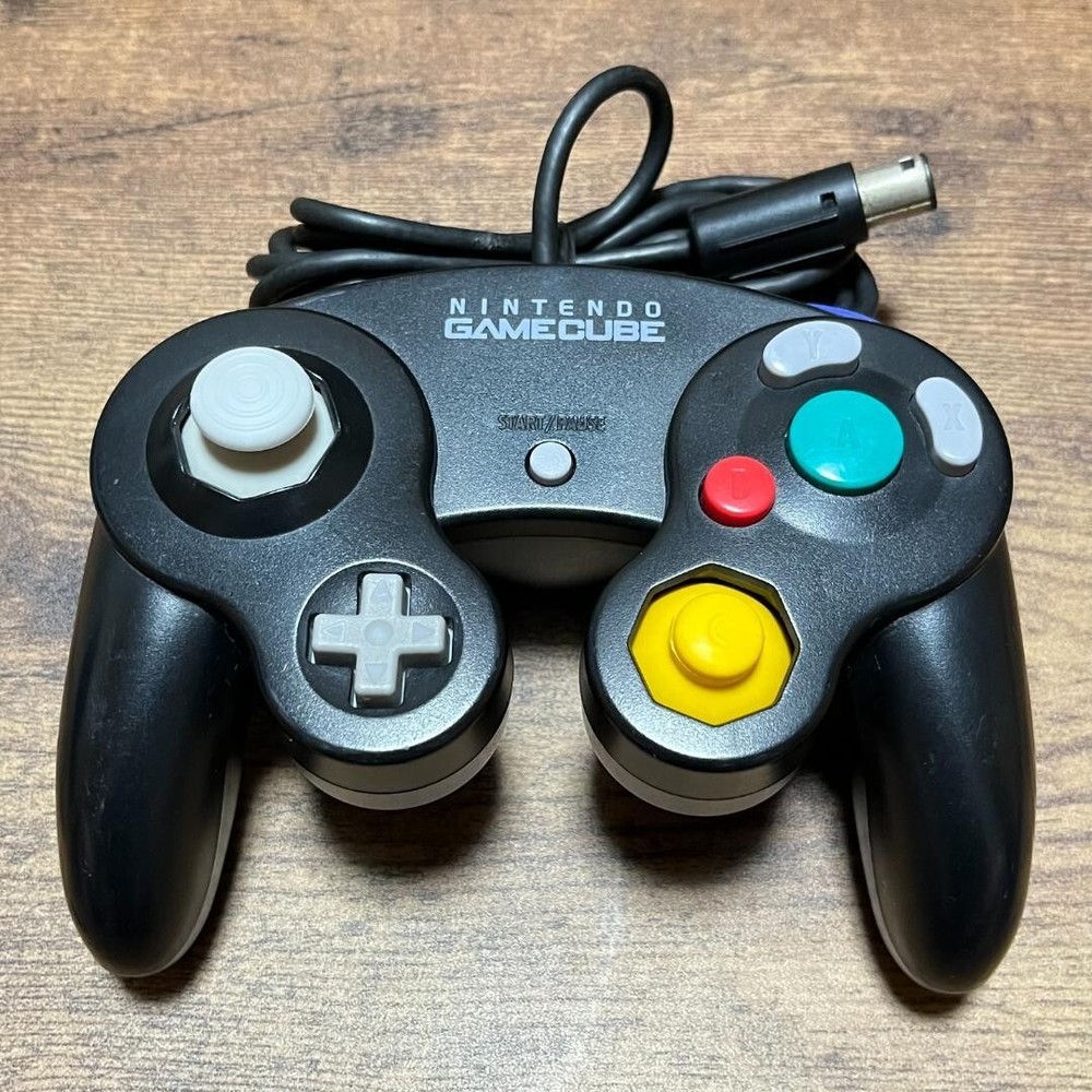 Nintendo GameCube Black Video Game Console & controller W/ Box & Adapter & Cord