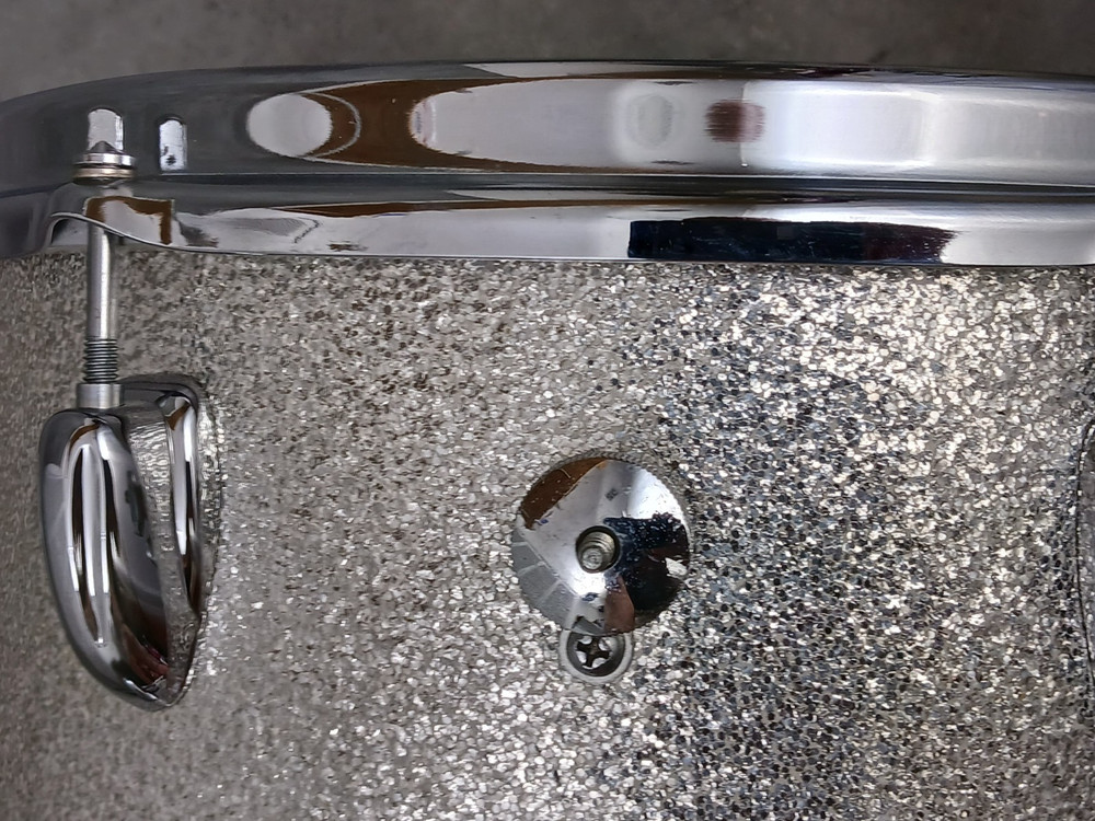 SLINGERLAND 8X12" SILVER SPARKLE TOM DRUM, 3-ply IMMACULATE!